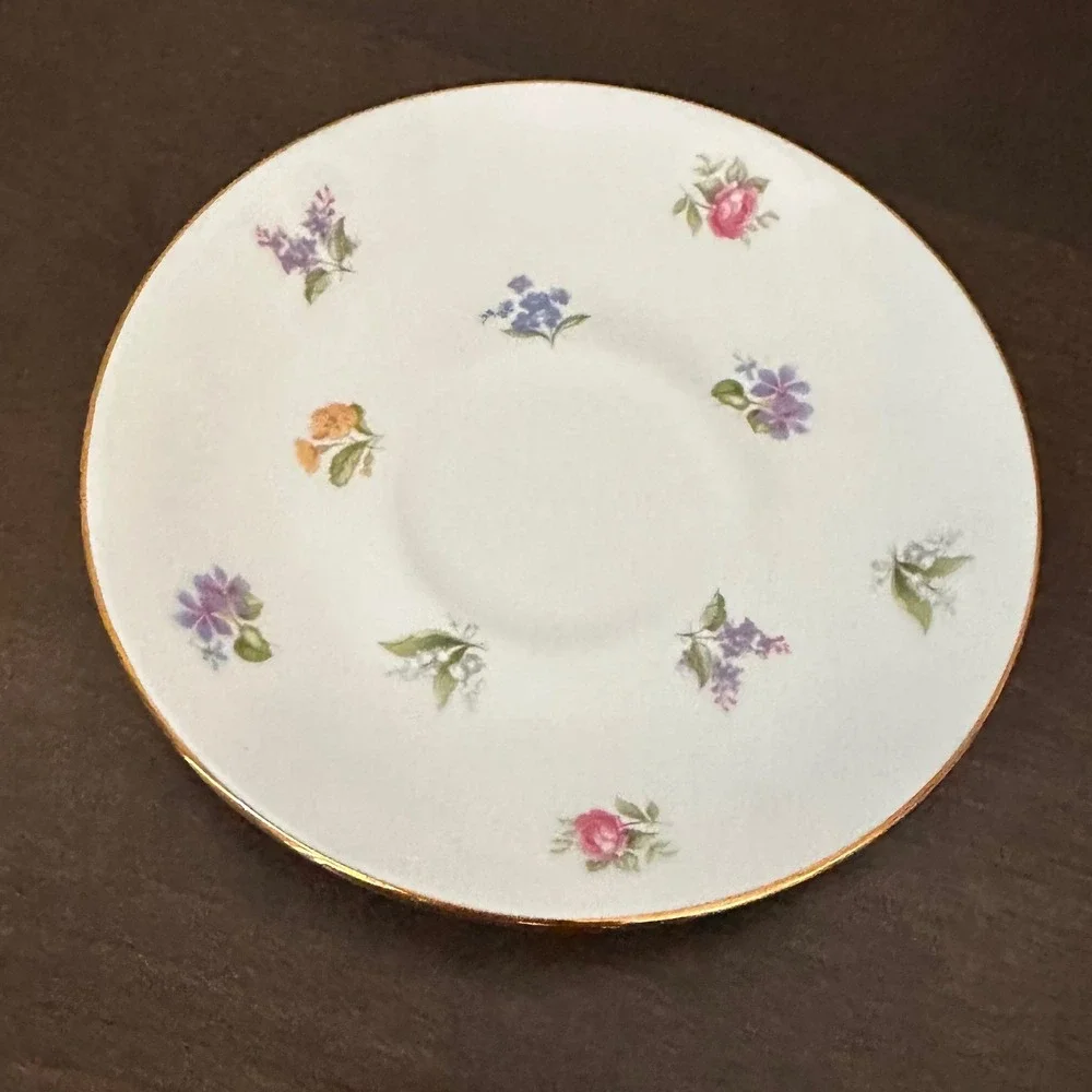 Sadler Wellington Fine Bone China Saucer Floral Gold Trim‎ Made in England